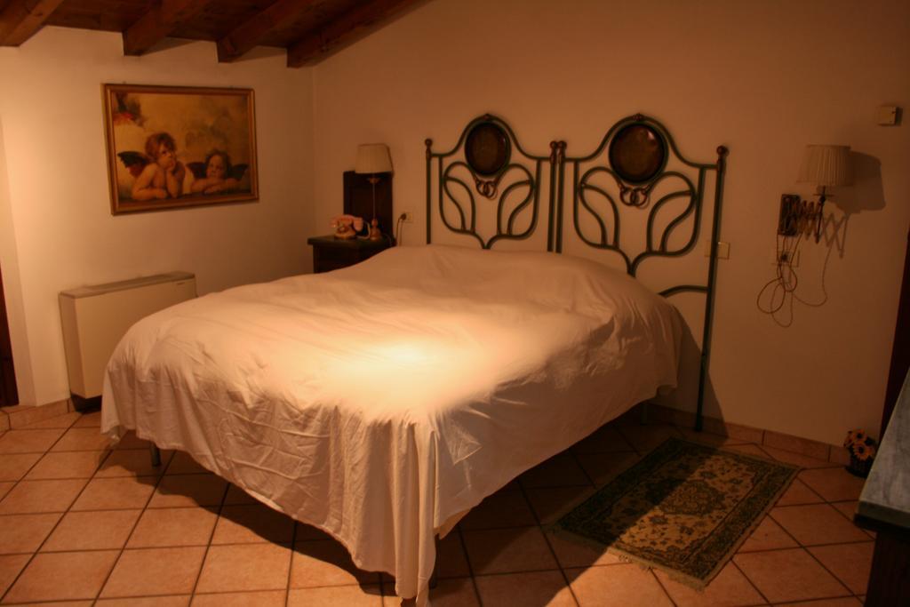 B&B La Bugia Di Villa Tanzi Parma Oda fotoğraf